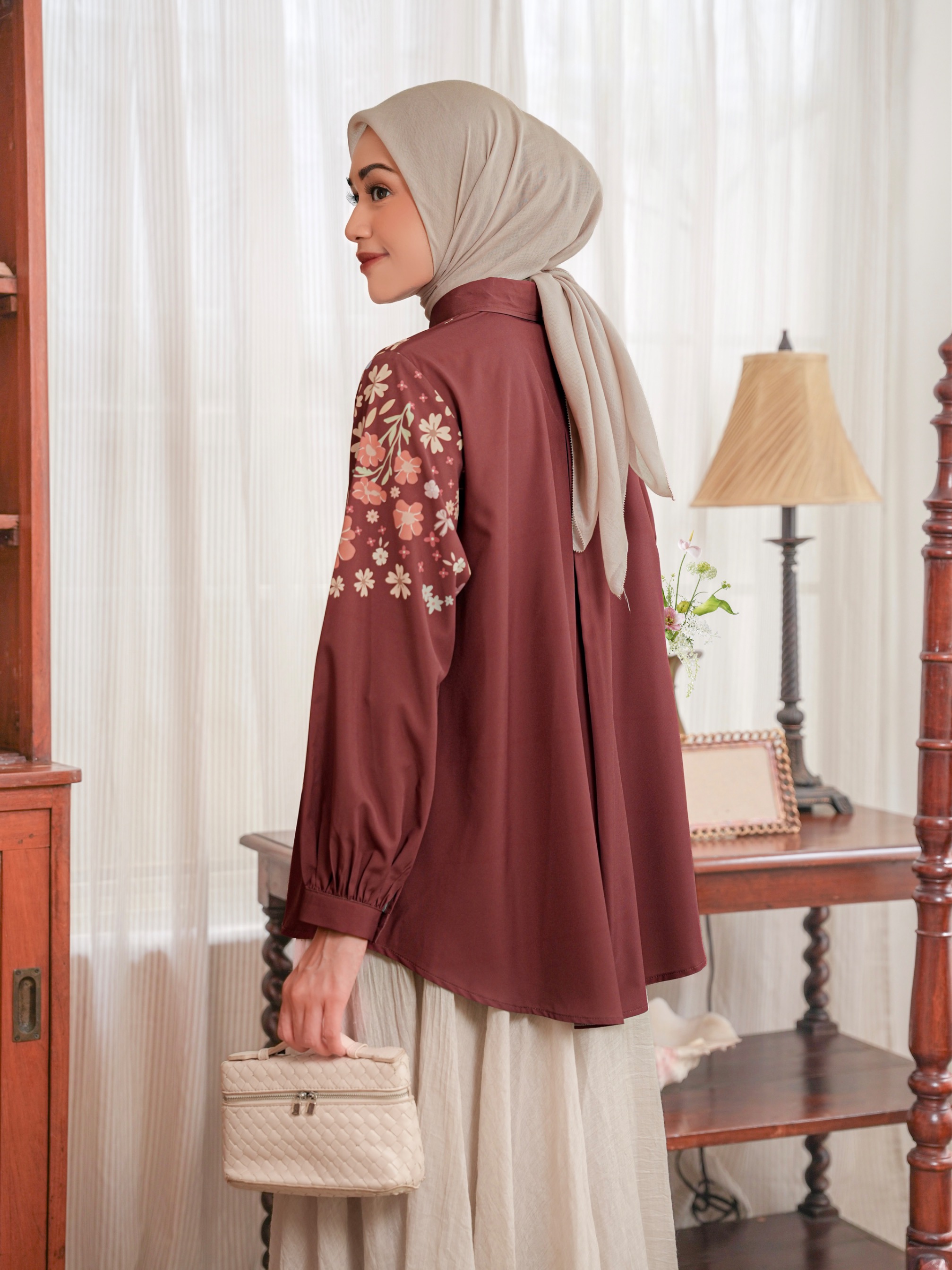 Arumi Blouse Mahogany