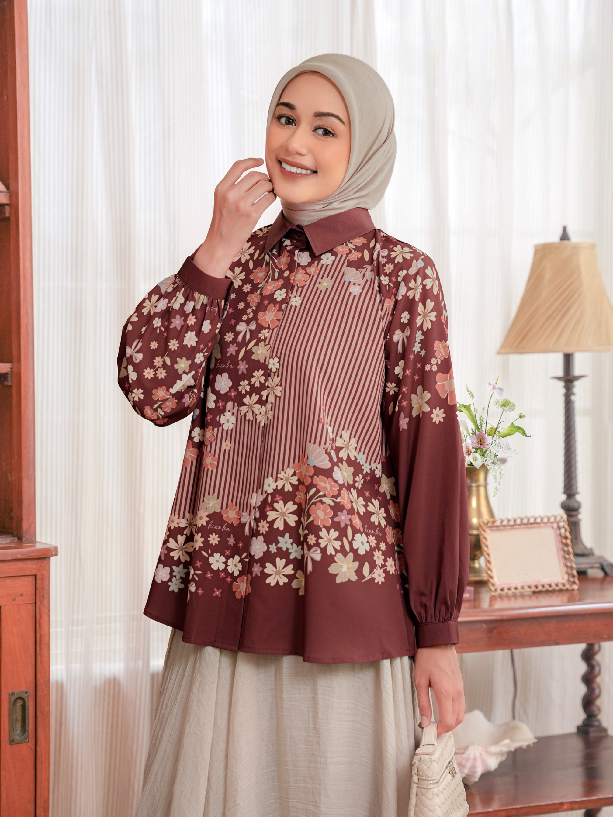 Arumi Blouse Mahogany