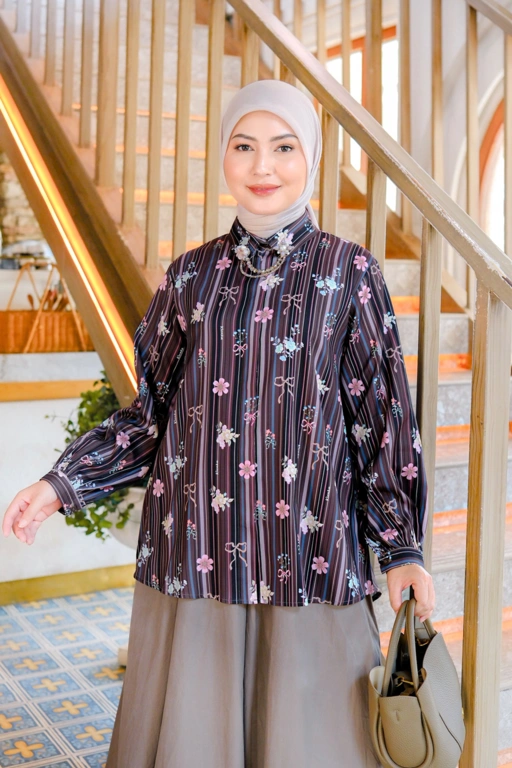 Image of Keira Shirt Ebony