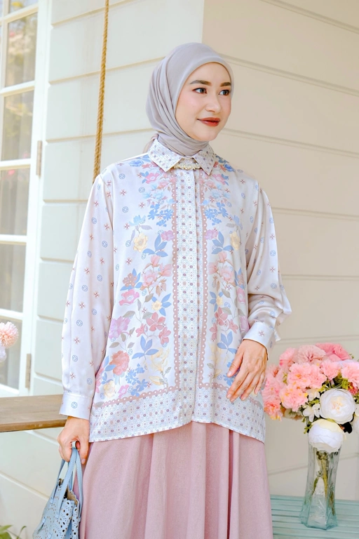 Image of Selina Blouse Whisper