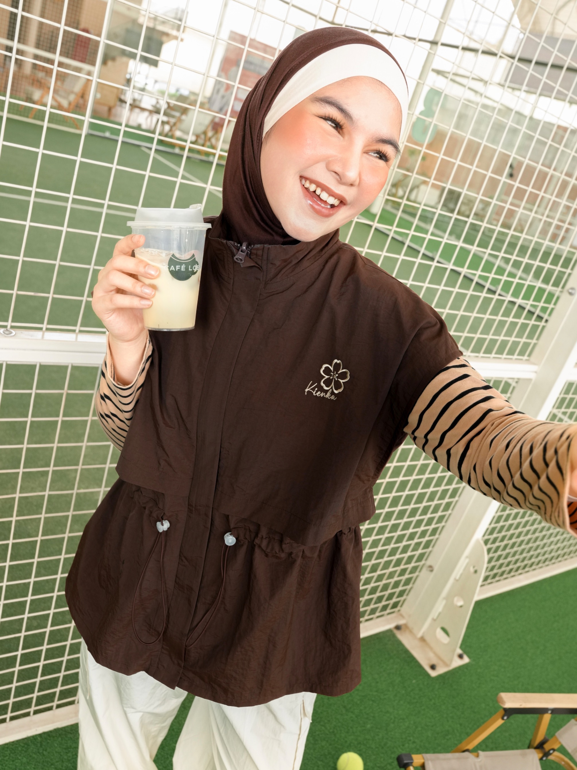 Lany Vest Activewear Coffee