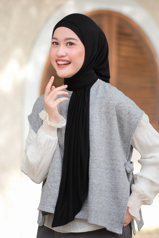 Image of Aisha Daily Pashmina Black