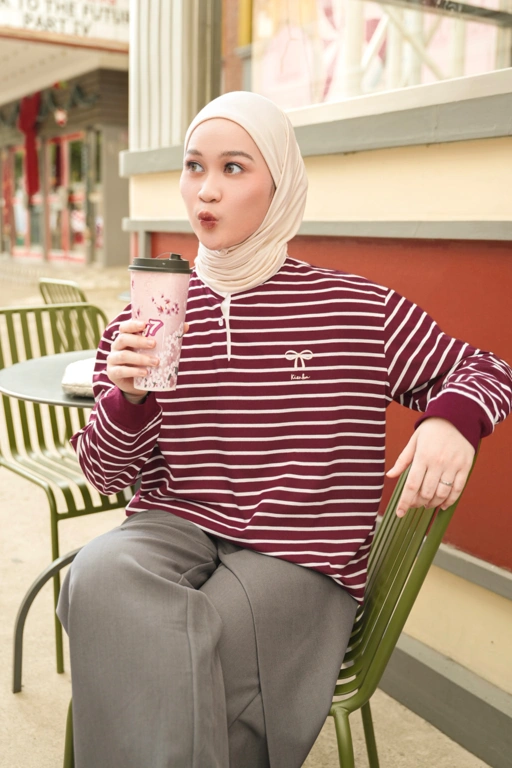 Image of Chia Stripe Shirt Crop Cherry