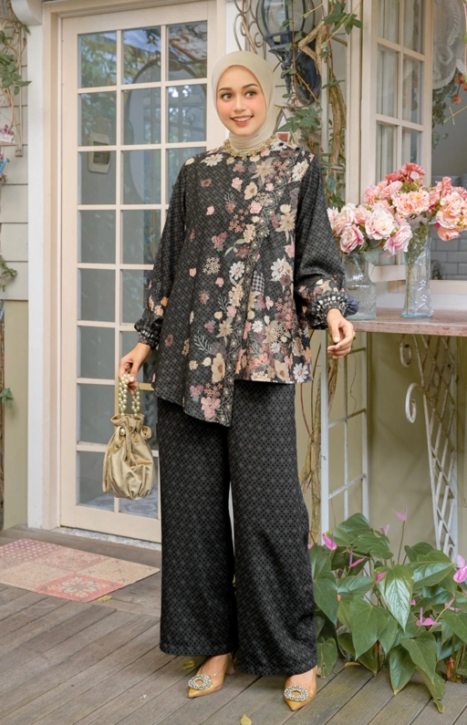 Image of Syahara One Set by Kienka X Jihan Sahira Ebony