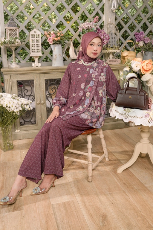 Image of Syahara One Set by Kienka X Jihan Sahira Mahogany