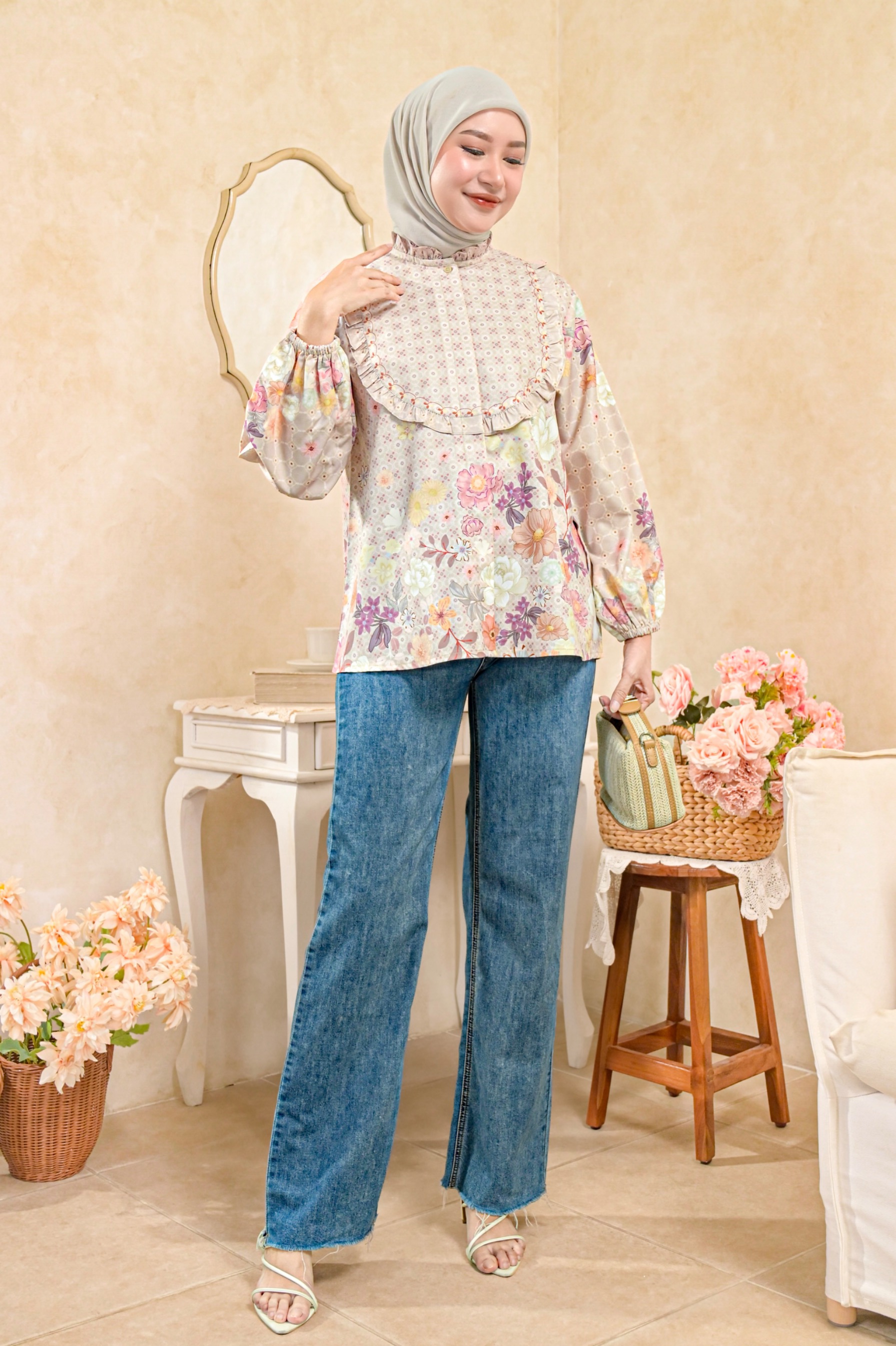 Alea Blouse Biscuit