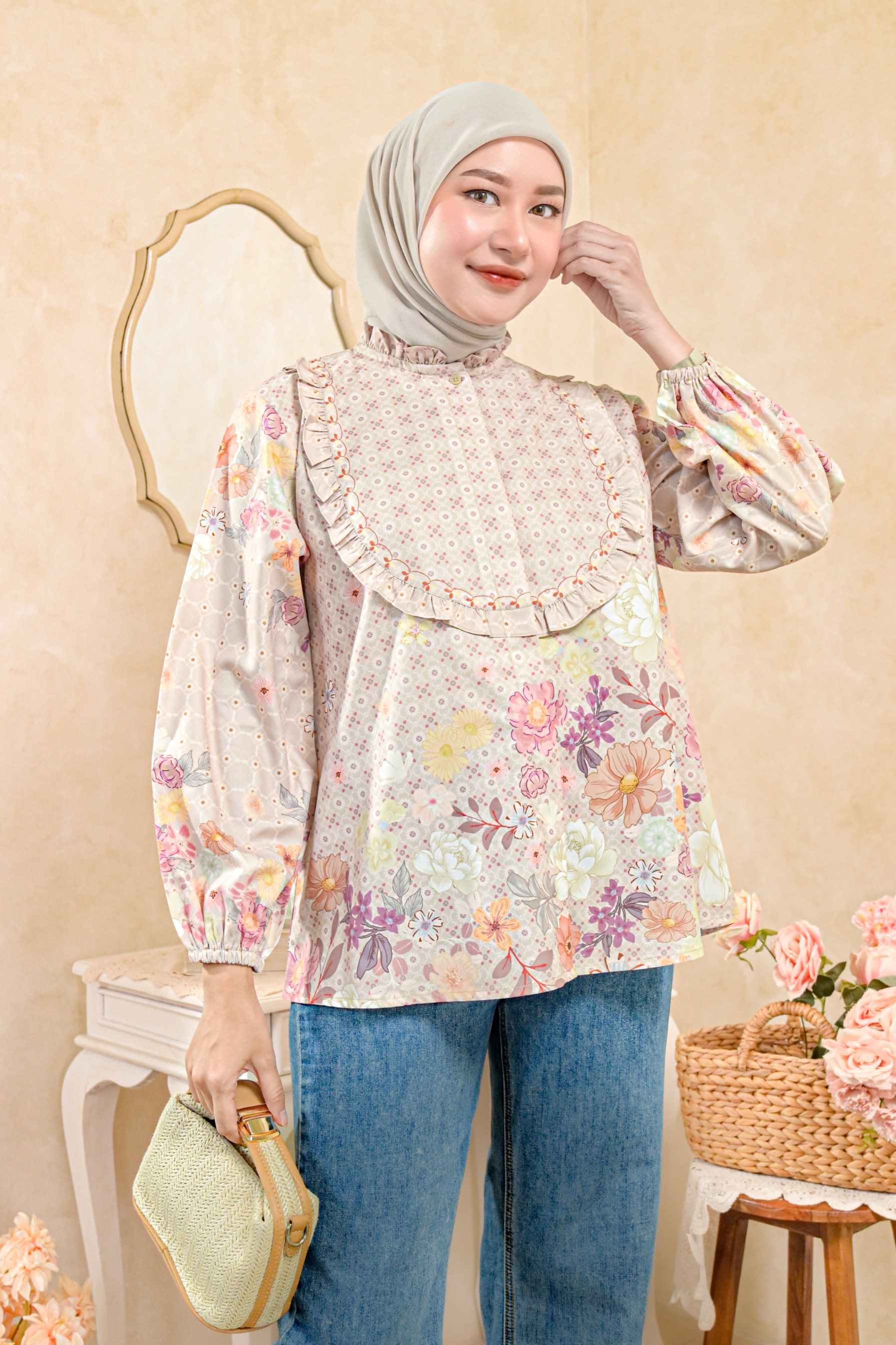 Alea Blouse Biscuit