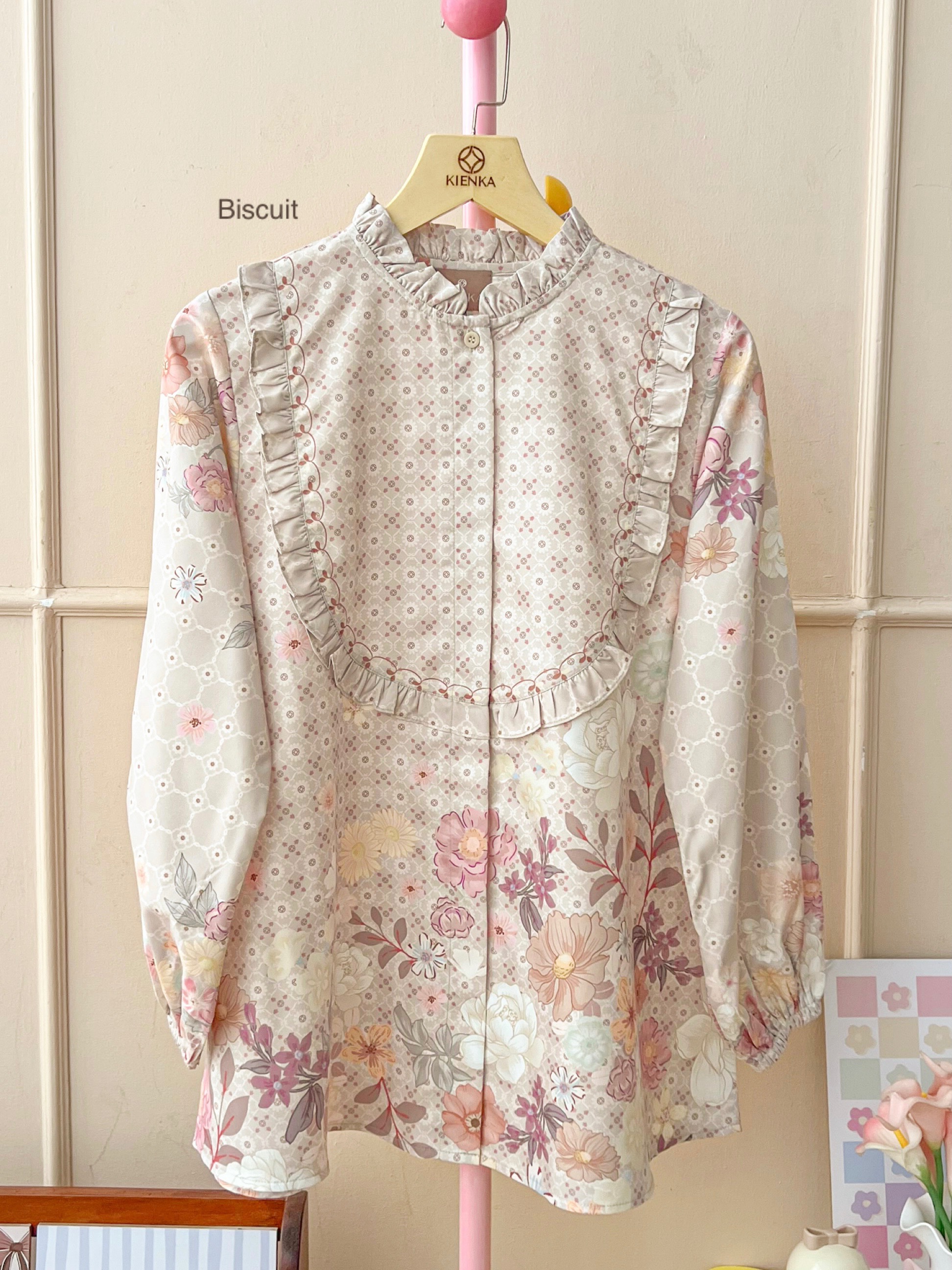 Alea Blouse Biscuit