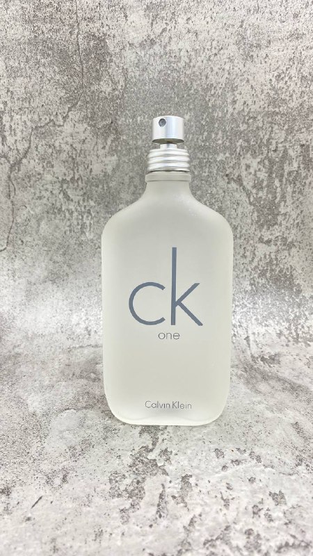 CALVIN KLEIN - One