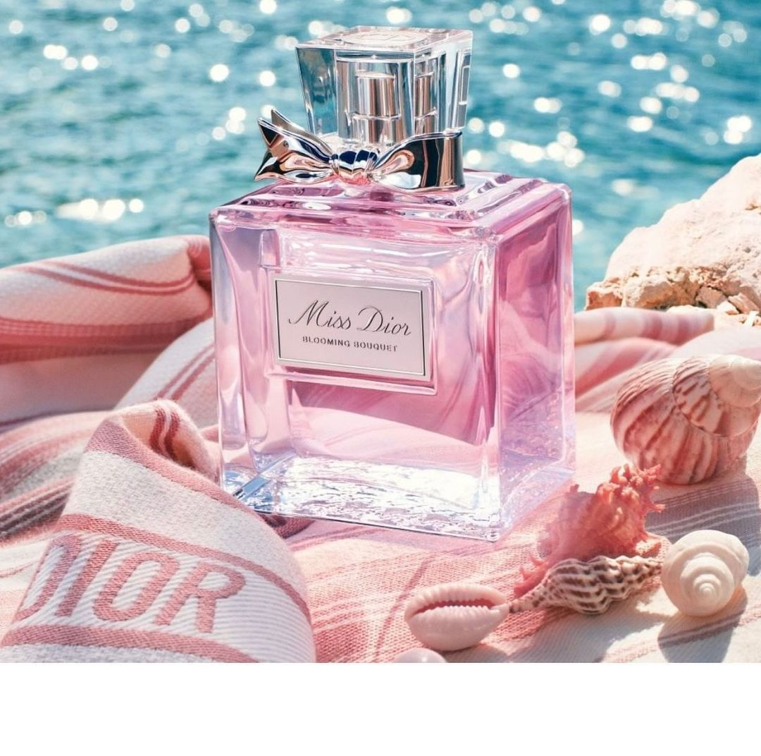 CHRISTIAN DIOR - Blooming Bouquet