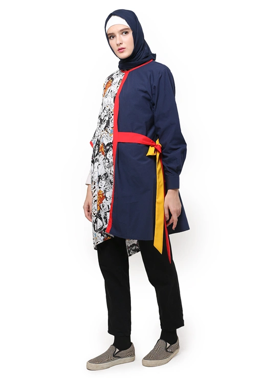 Image of Comic Hands Free Top
