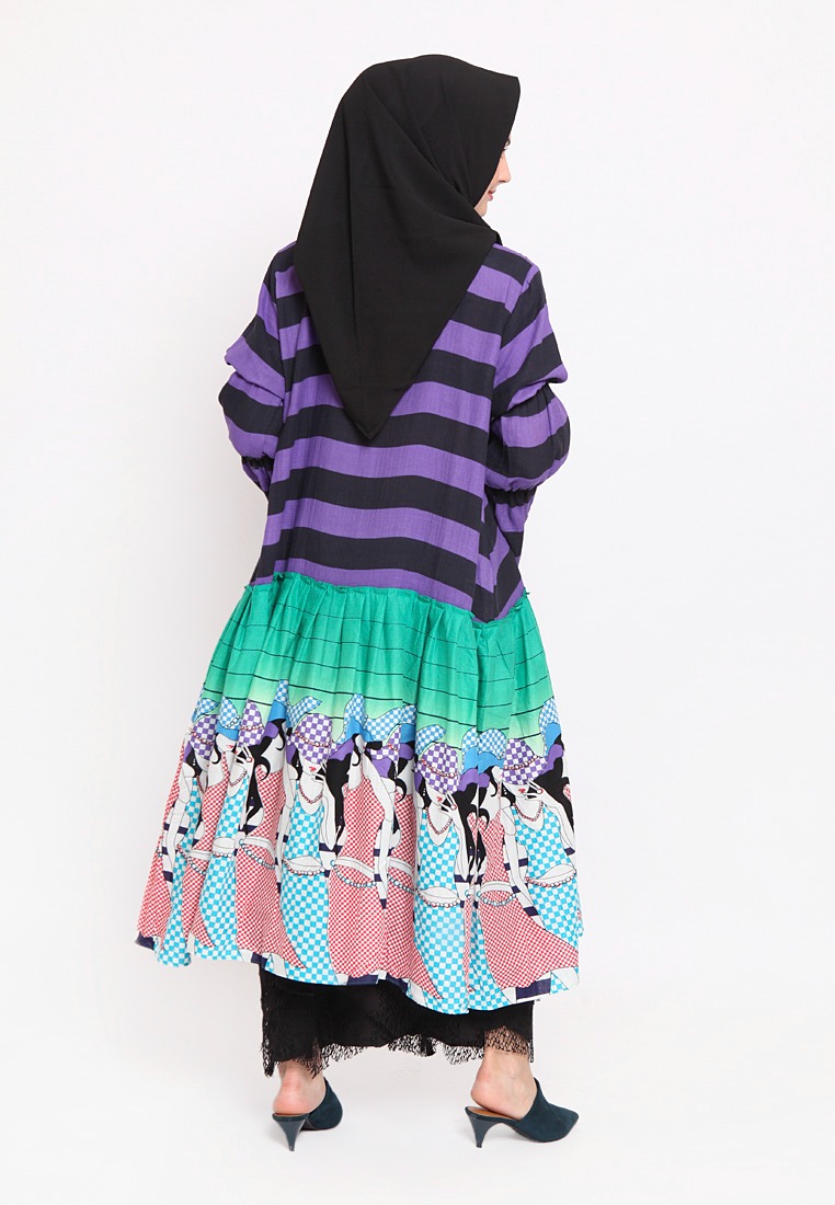 Lady On Stripe Dress
