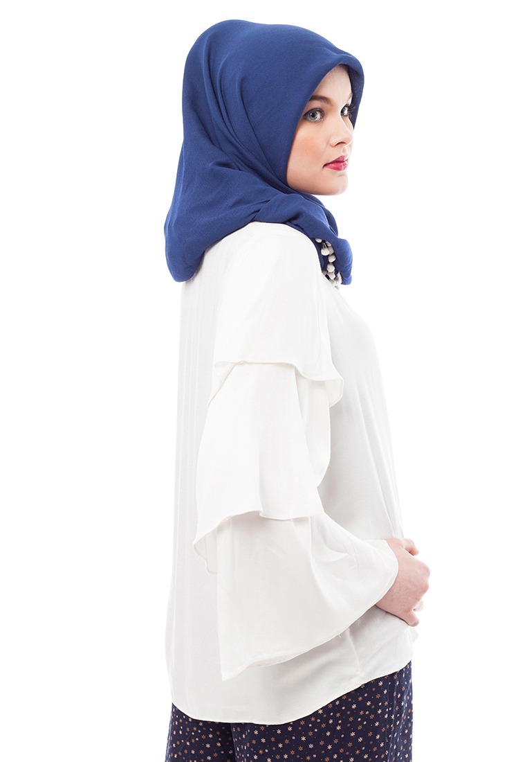 RUFFLE TOP WHITE