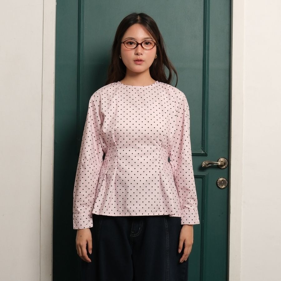 GIYOMI - Maya Blouse - Kemeja Wanita - Kemeja Bahan Soft Poly - Blouse Polkadot Peplum