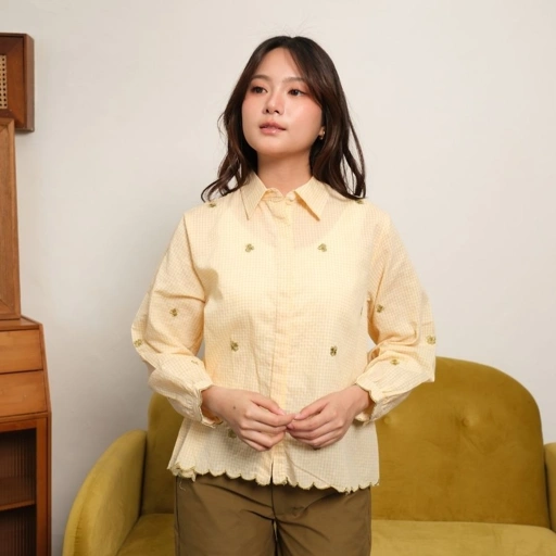 GIYOMI - Lucy Blouse - Kemeja Wanita - Kemeja Bahan Soft Cotton Blend - Blouse Gingham Bordir Bunga