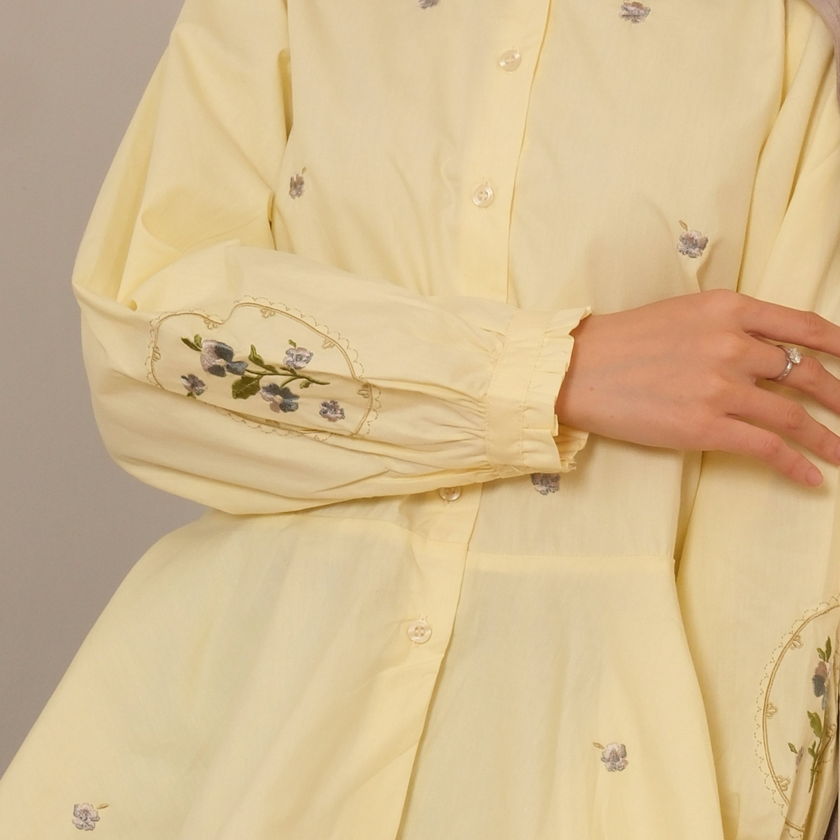 GIYOMI ID - Alice Blouse / Katun Poplin Premium / Blouse Wanita Bordir / Atasan Wanita / Busui Friendly