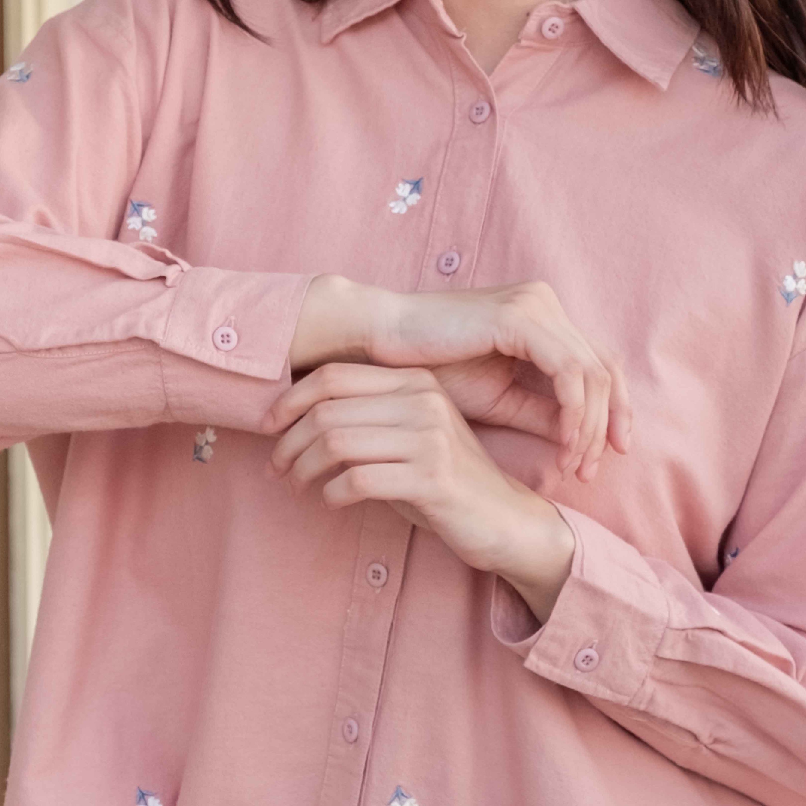 GIYOMI ID - Aile Shirt Embroidery / Kemeja Wanita / Kemeja Bahan Linen / Baju Atasan Wanita