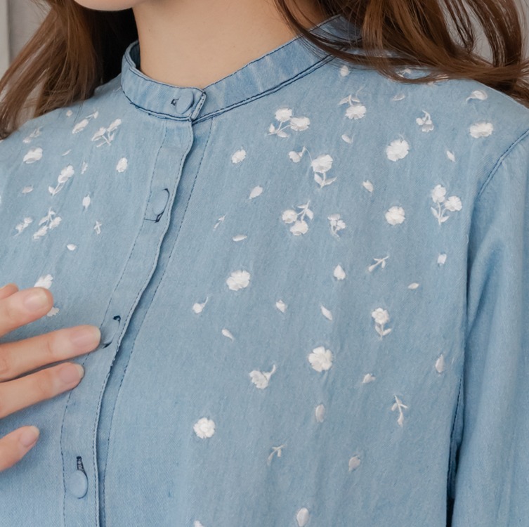 GIYOMI ID - Janice Blouse / Kemeja Wanita / Kemeja Bahan Denim / Baju Atasan Wanita