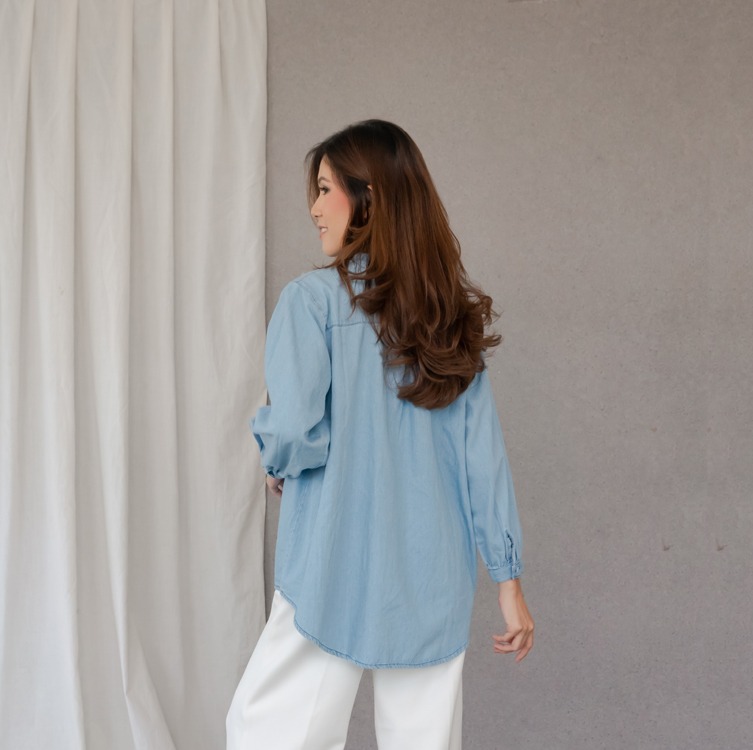 GIYOMI ID - Janice Blouse / Kemeja Wanita / Kemeja Bahan Denim / Baju Atasan Wanita