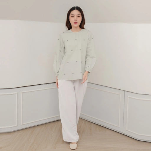Image of Nessa Blouse Light Grey