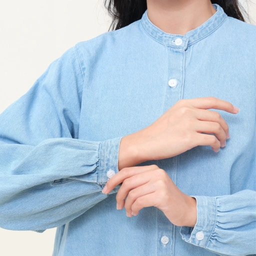 Image of Jeanne Blouse Light Blue 