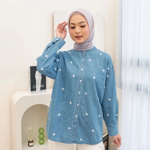 GIYOMI ID - Melissa Shirt / Kemeja Wanita / Kemeja Bahan Denim / Baju Atasan Wanita
