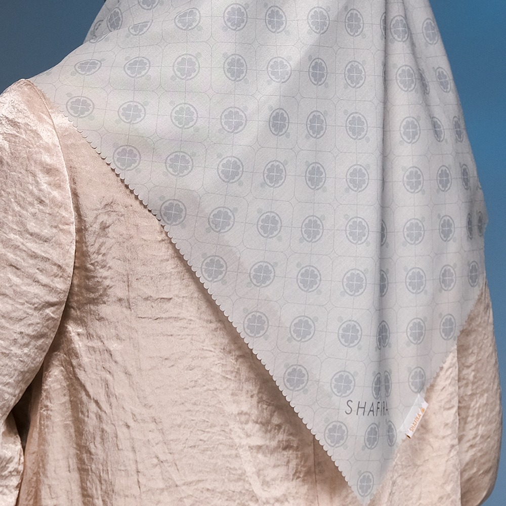 Shafira - Letitia Printed Scarf - Hijab Segi Empat Motif - Hard Box Packaging