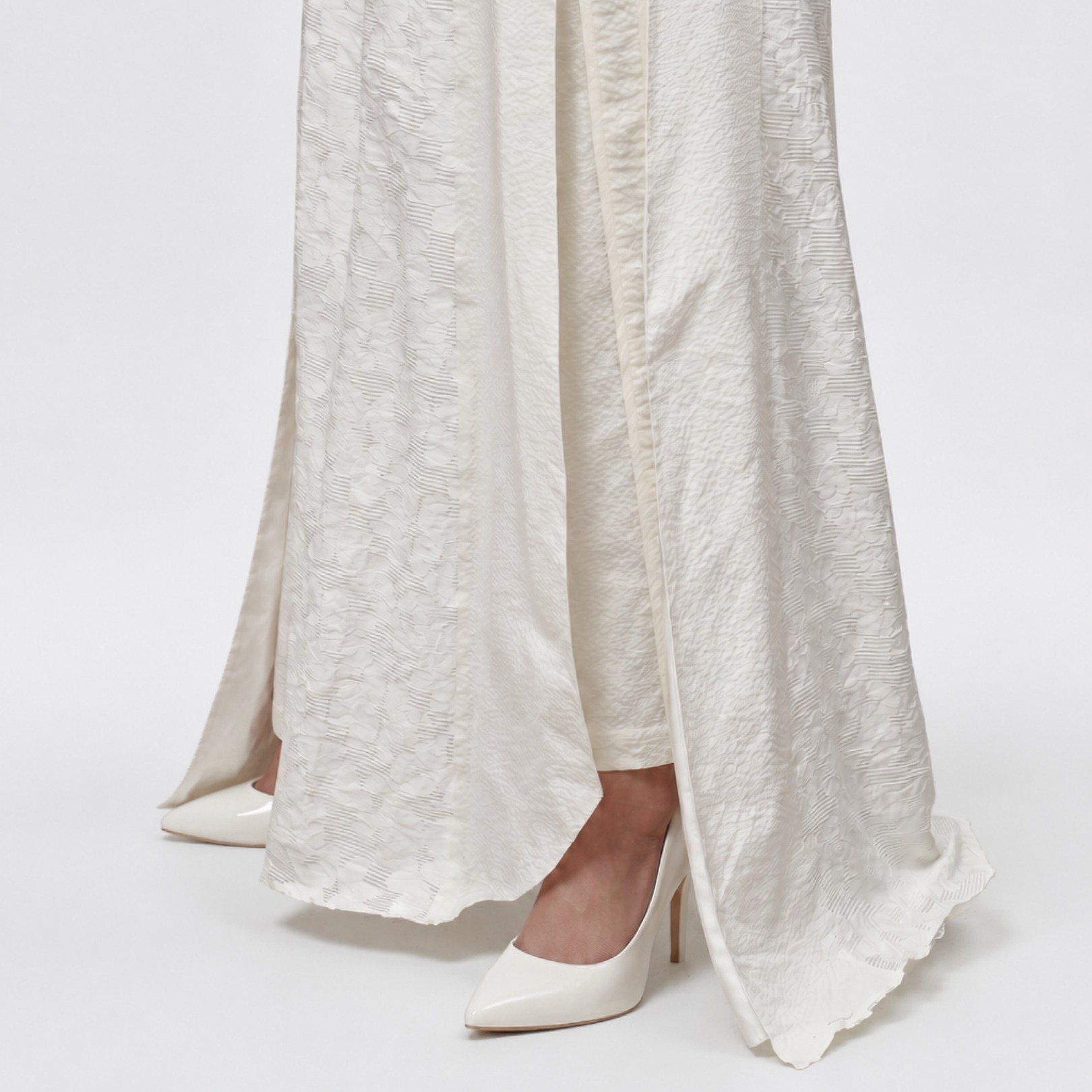 Shafira Avarra Long Vest - Cotton Mix Jacquard Long Vest | Rompi Wanita Premium