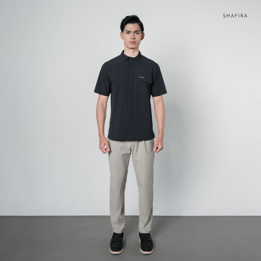 Shafira - Therio Menswear - Nylon Stretch Short Sleeve Shirt - Bahan Nylon 4 Way Stretch