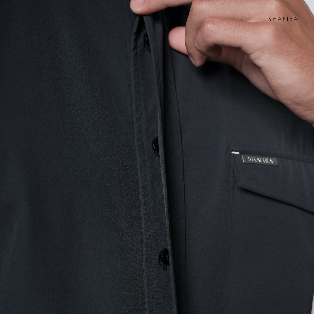 Shafira - Therio Menswear - Nylon Stretch Short Sleeve Shirt - Bahan Nylon 4 Way Stretch