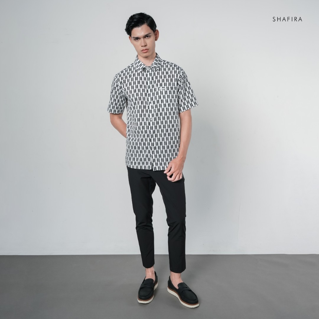 Shafira - Veriel Menswear - Printed Geo Short Sleeve Shirt - Bahan Poly Cotton Dobby Printed