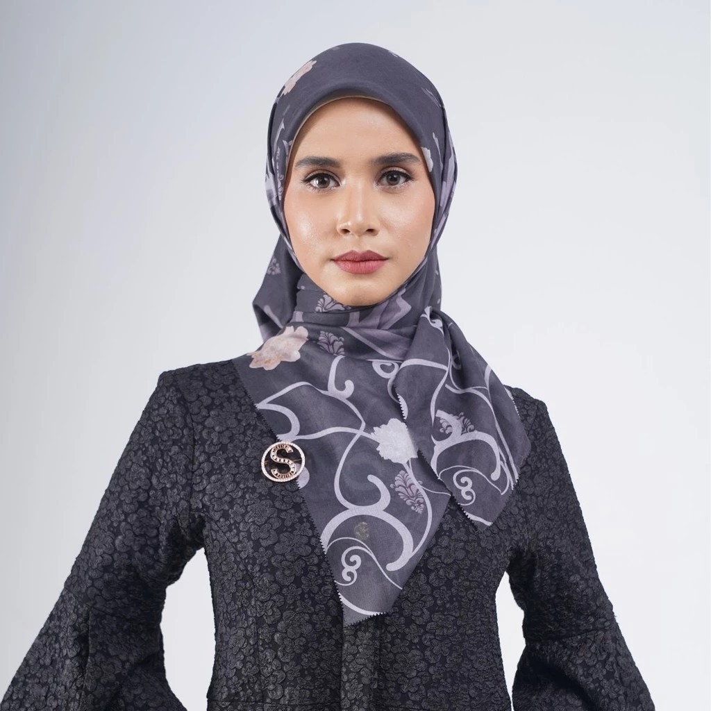 Shafira - Florentine Printed Scarf - Hijab Segi Empat Motif - Voal - Hard Box Packaging