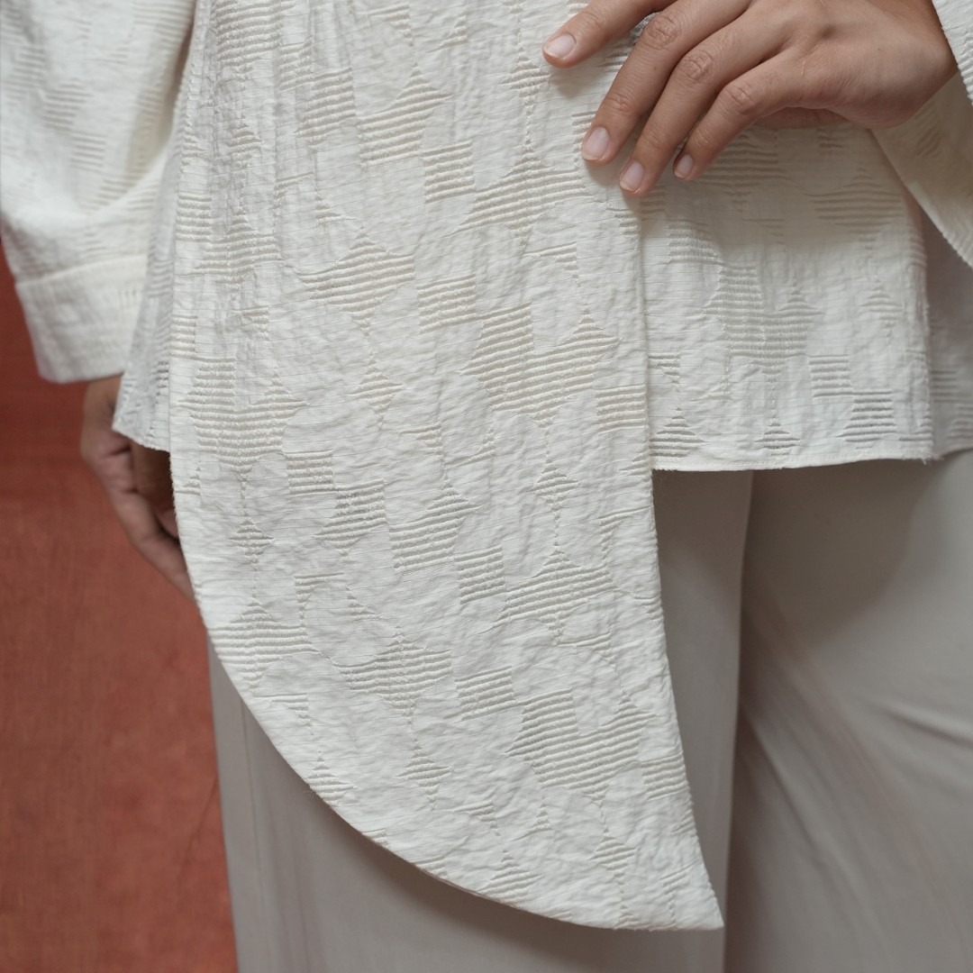 SHAFIRA | YAMNA BLOUSE - COTTON JACQUARD SHAWL BLOUSE | BLOUSE ATASAN WANITA