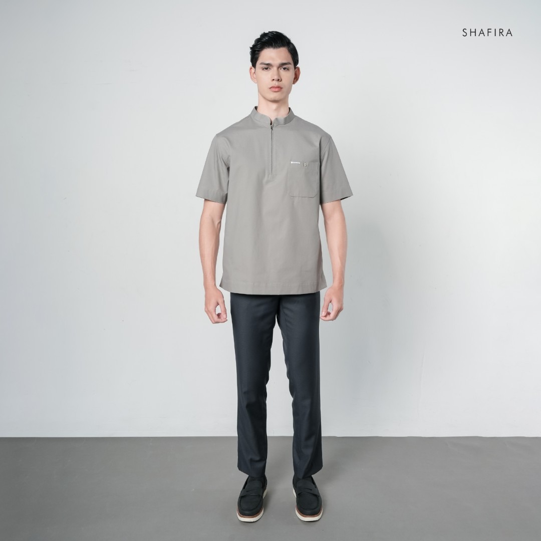 Shafira | Rivo Menswear | Cotton With Quarter Zip Short Sleeve Shirt Pria Premium | Bahan Cotton Twill