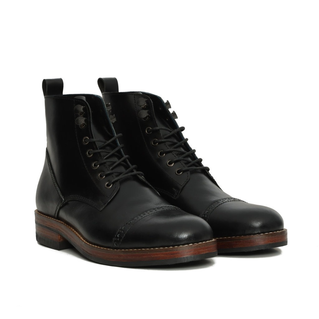 Captoe Boots