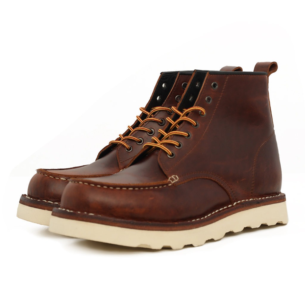 Moctoe Boots