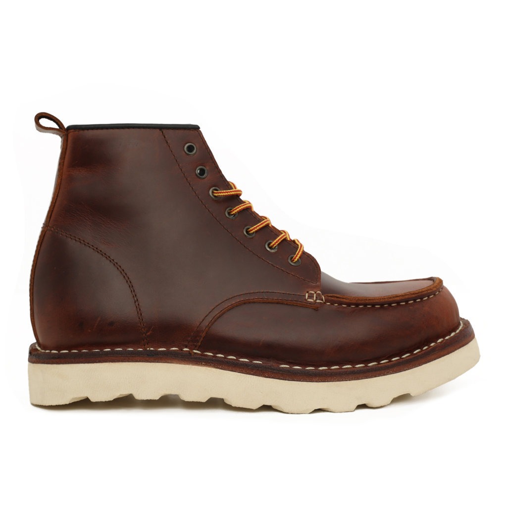 Moctoe Boots
