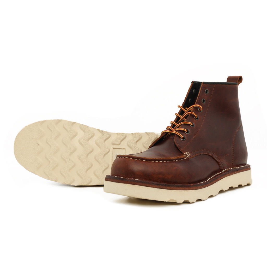 Moctoe Boots
