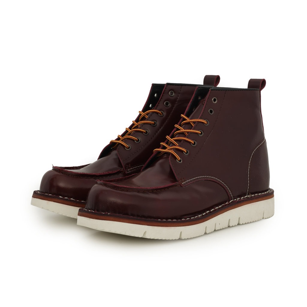 Moctoe Boots + Vibram