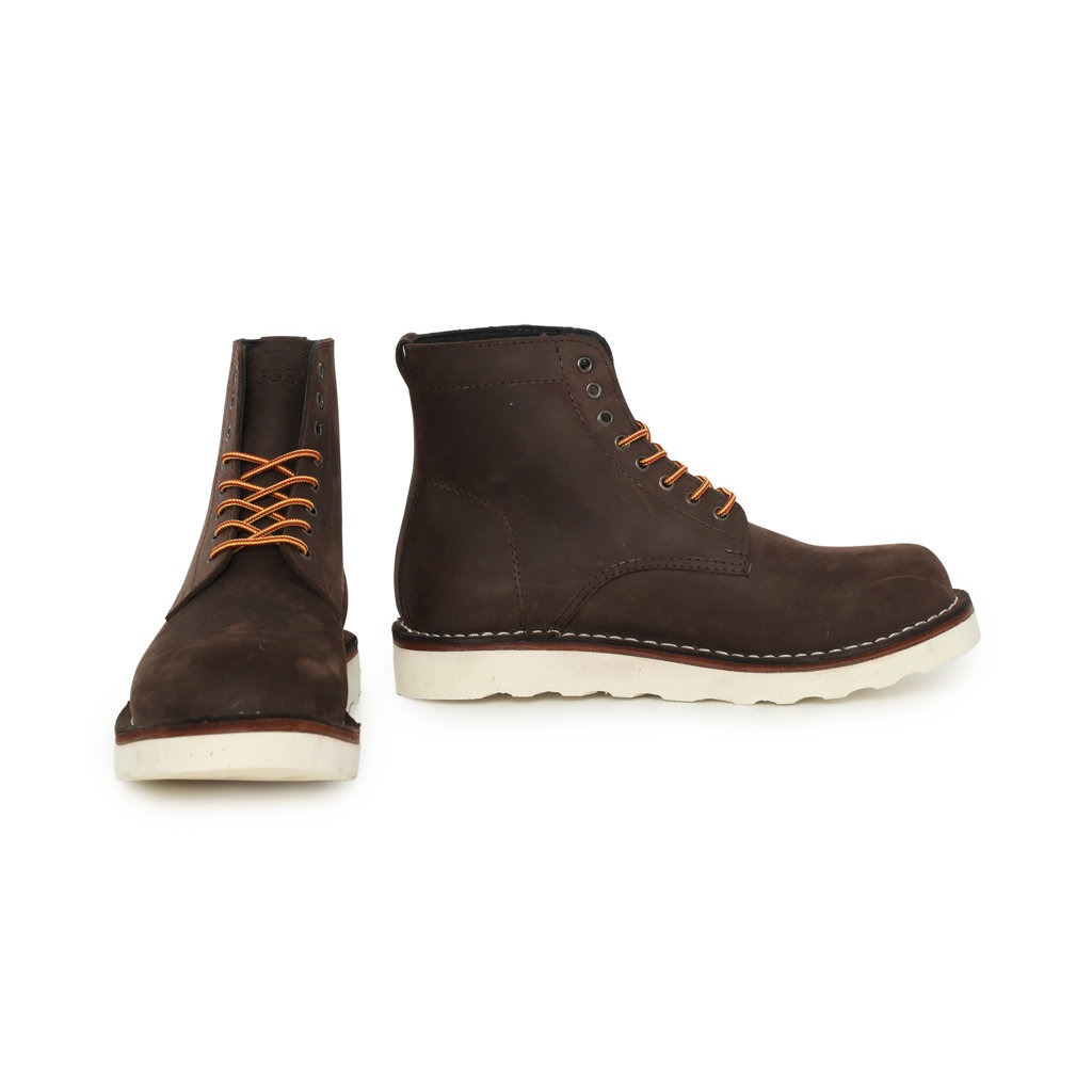 Round Toe Boots