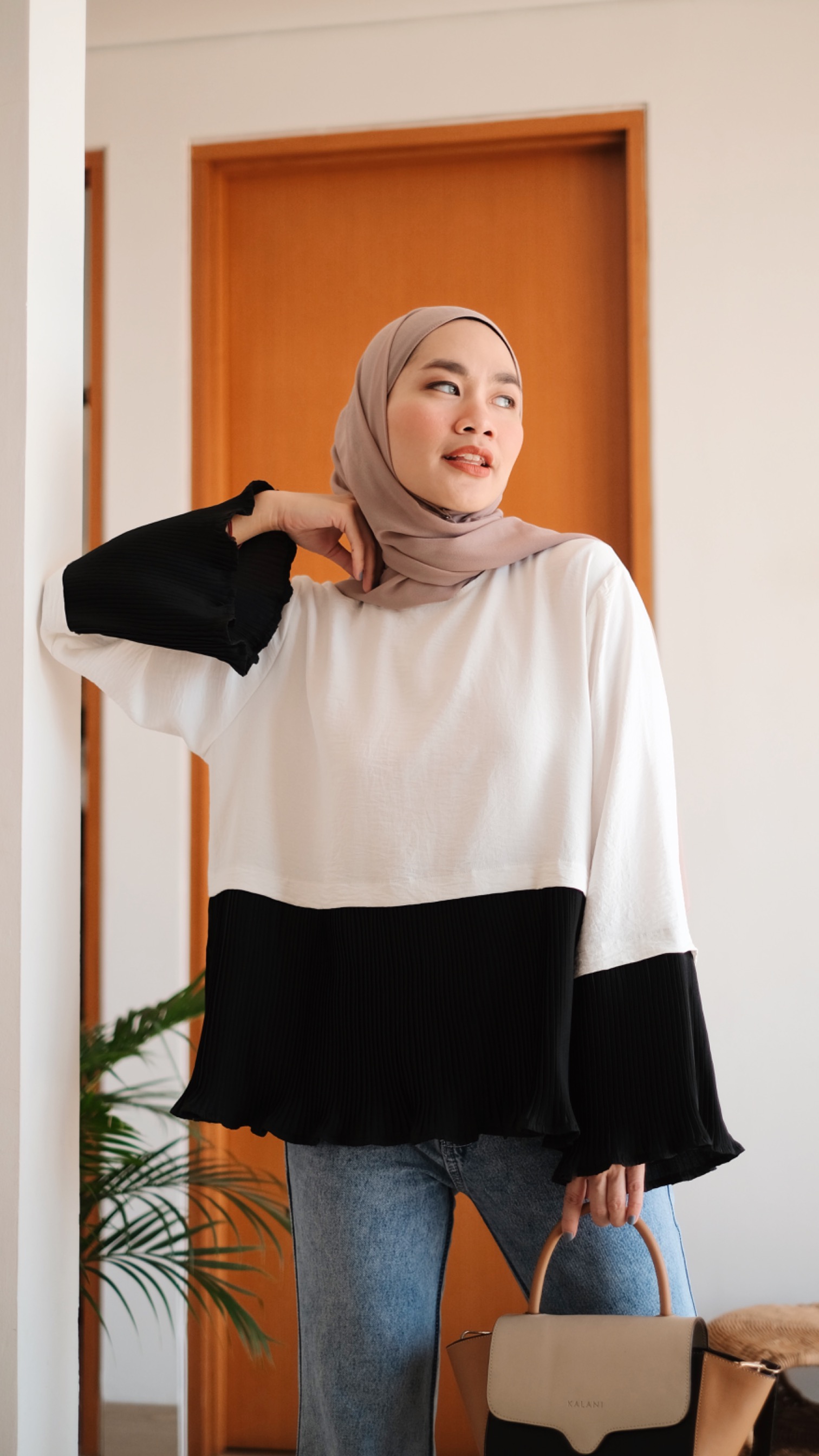 DEFECT~Ousa White Black