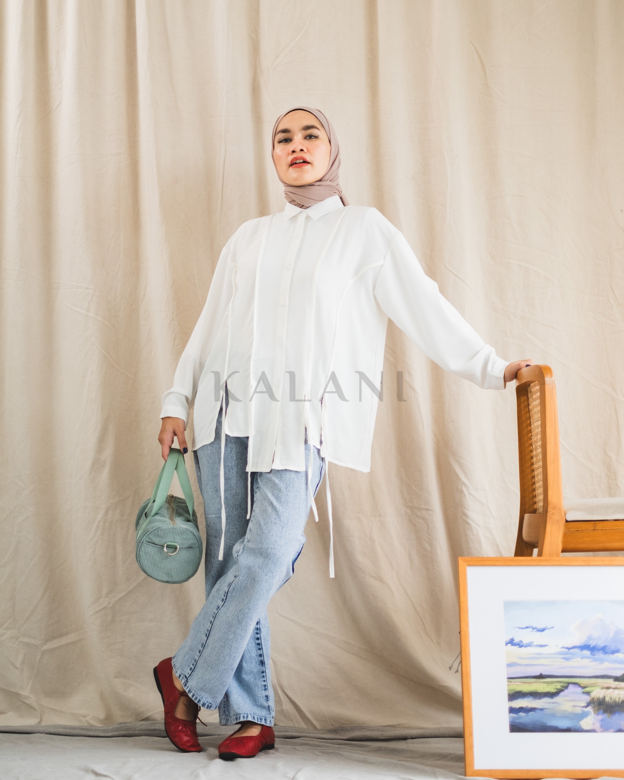 Kinar Broken White