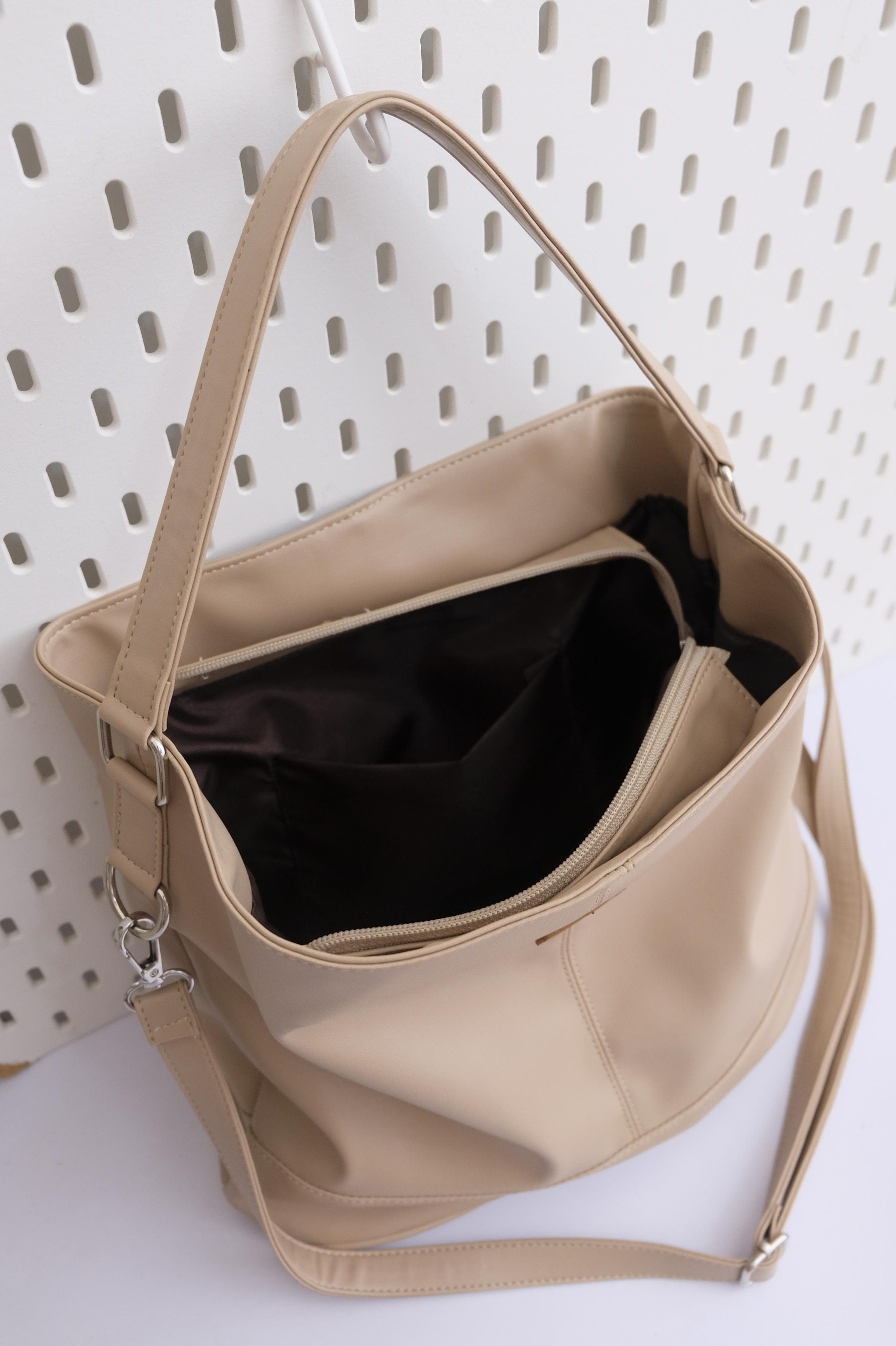 Kalani Bags Maddie Tote Bag Sling Bag  Pu Leather