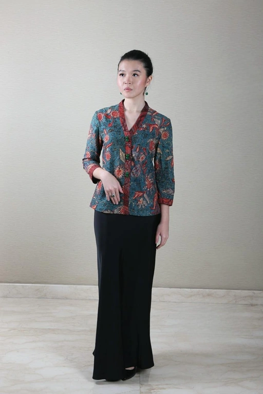 Image of ALLEIRA BATIK JADE BLOOM BLOUSE