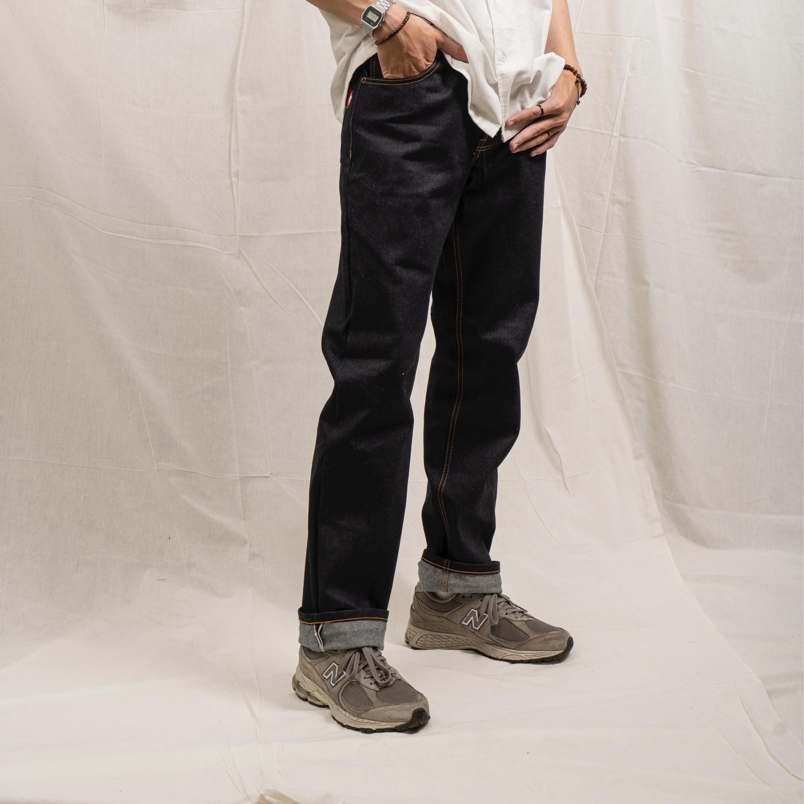 FUJI1995 X DISTIN DENIM BLACK INDIGO PANTS SELVEDGE ACCENT 15.5OZ Jeans Pria Panjang Slim Straight Fit
