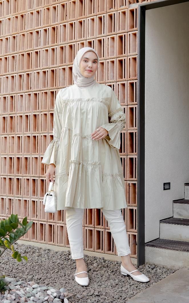 VIONA TUNIK