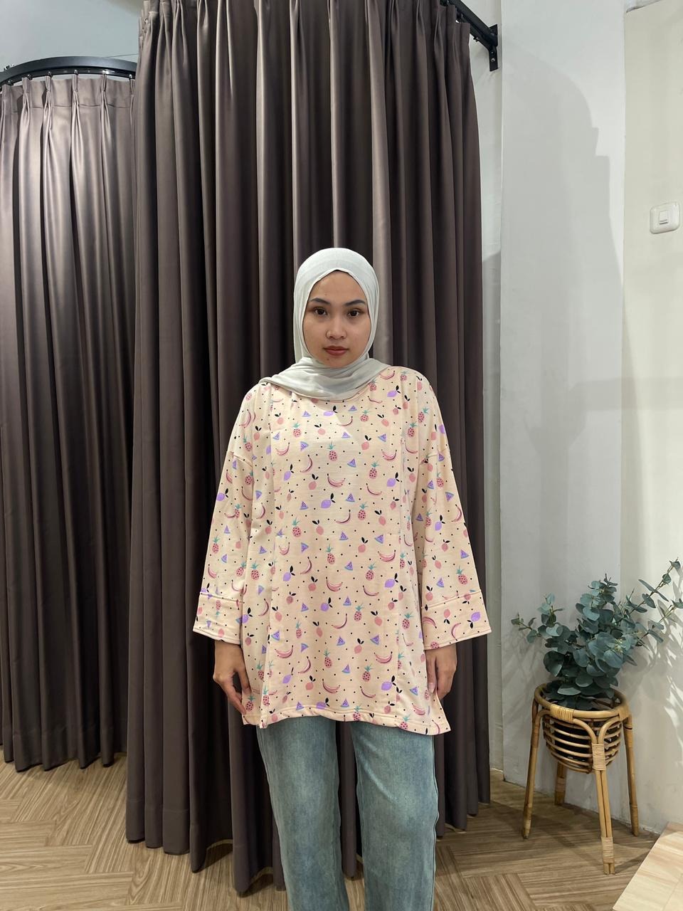 FREESIA TOP