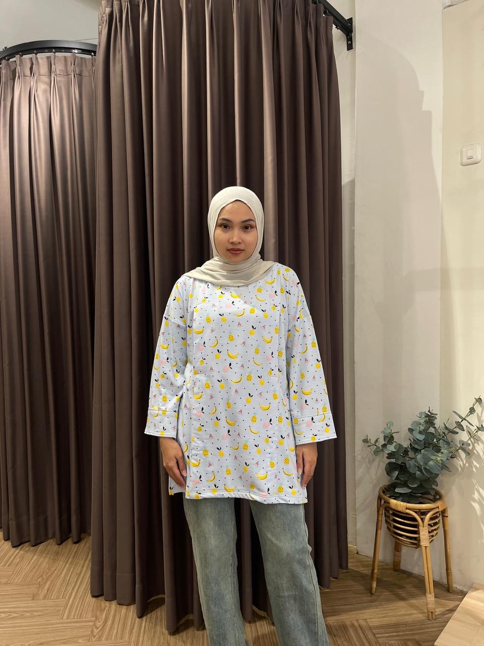 FREESIA TOP