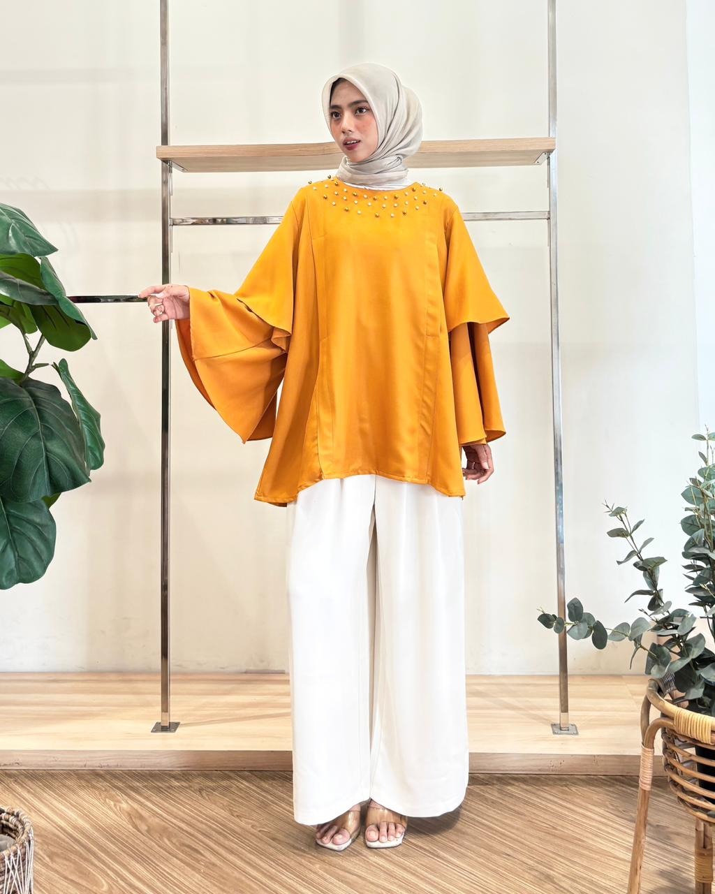 ANAYA TOP