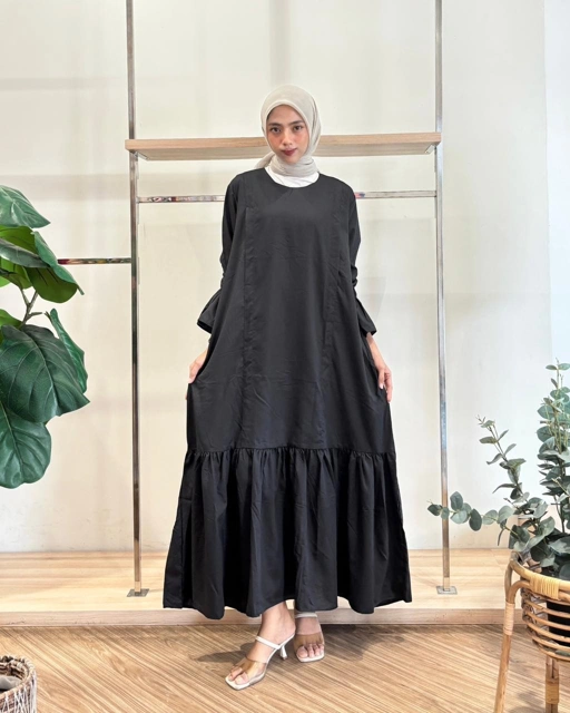 Image of AMIRA DRESS 